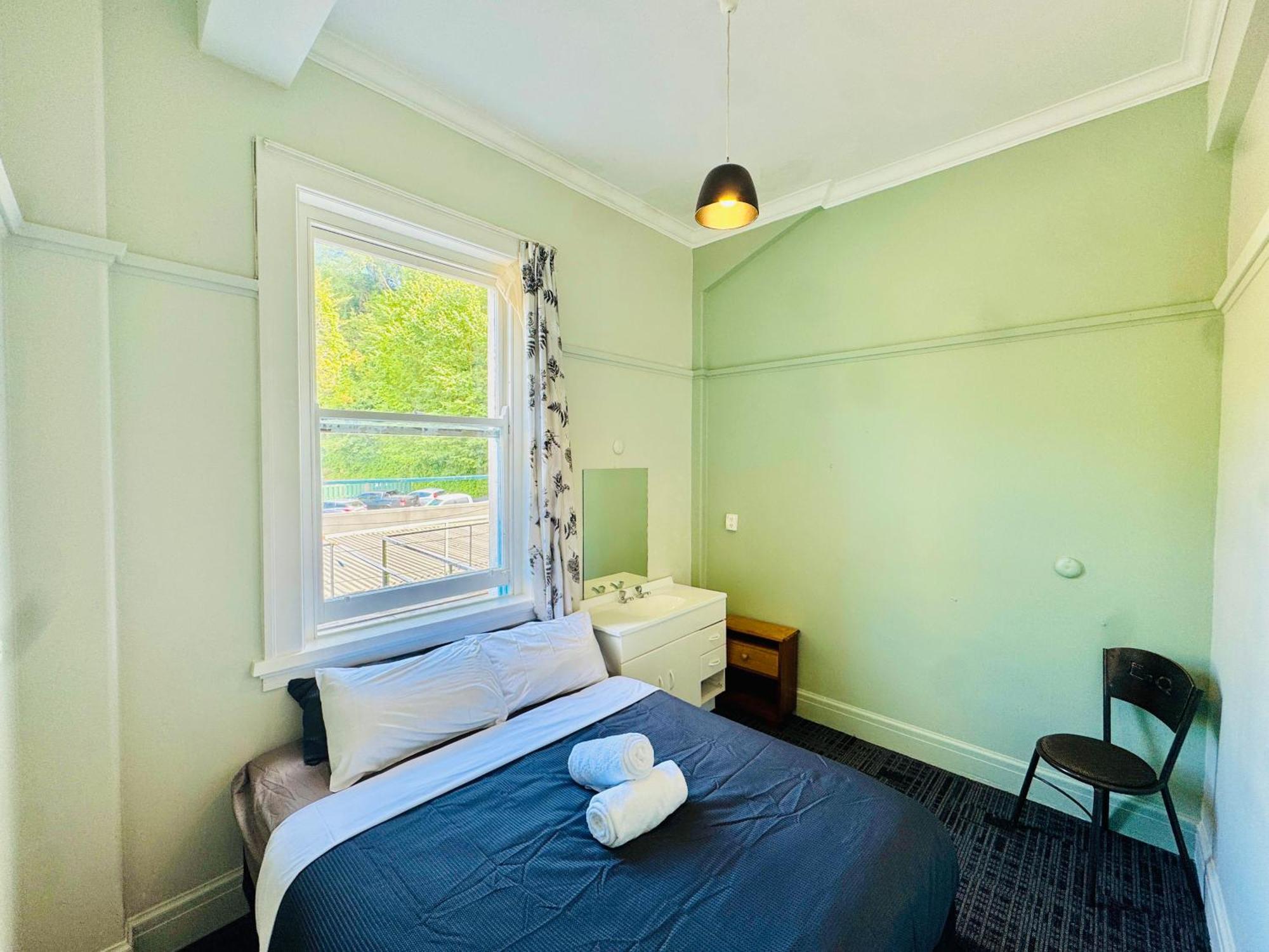 Crashpalace Backpackers Napier Exterior foto